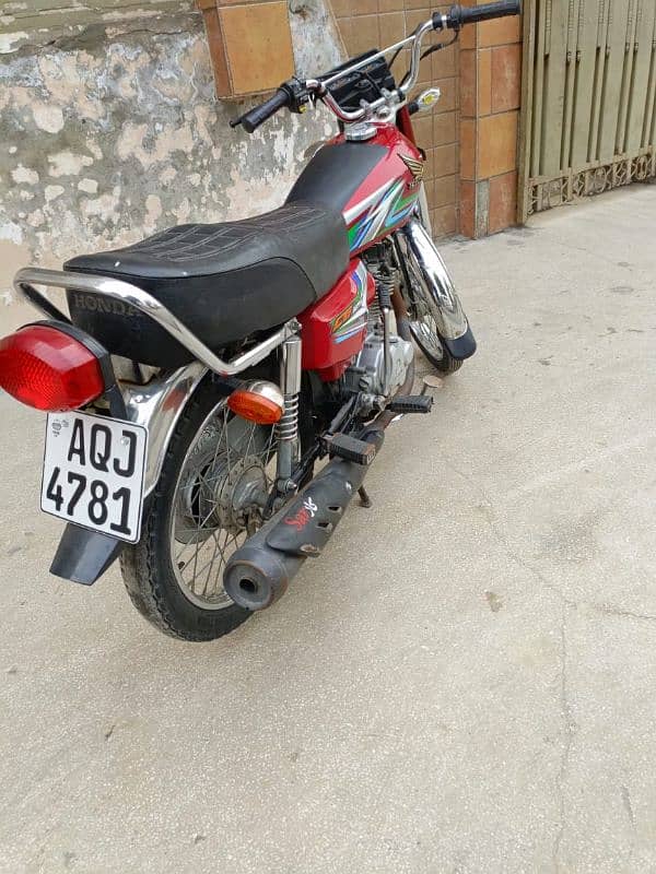 Honda 125 Model 2023 New Condition Home use All Punjab Number 6