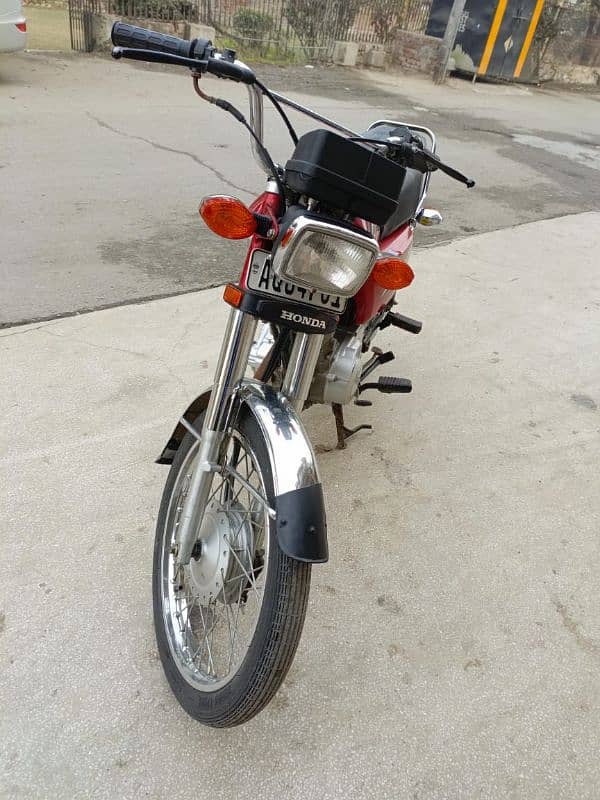 Honda 125 Model 2023 New Condition Home use All Punjab Number 7