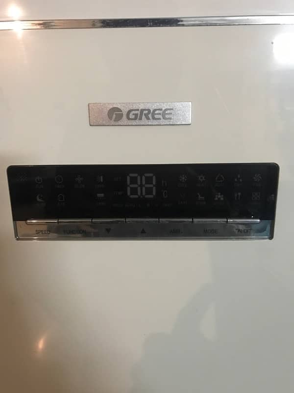 gree floor standing AC 1