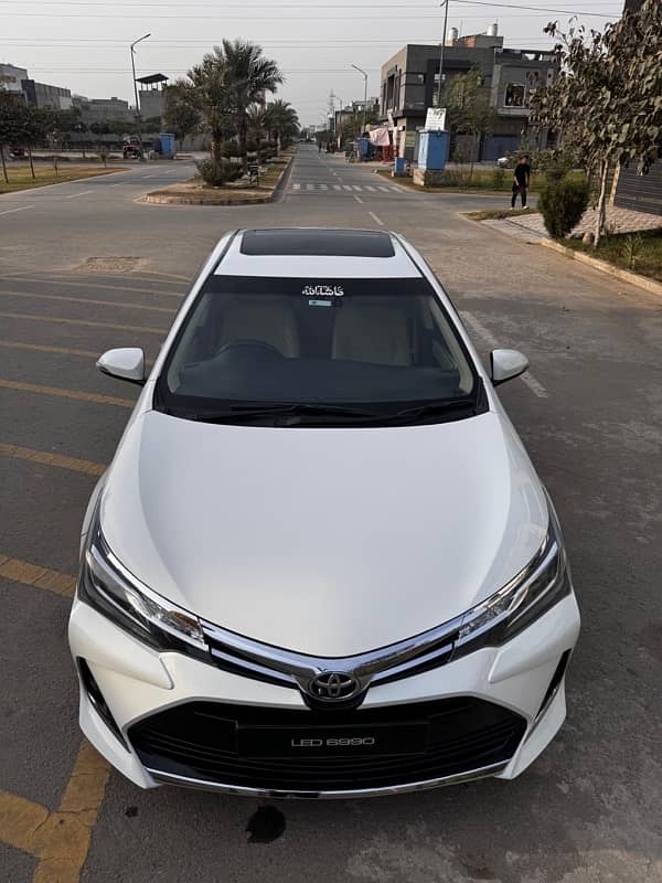 Toyota Altis Grande 2018 17