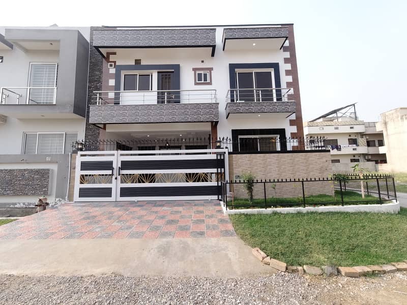 7 Marla Corner House Available For sell in G-15 0