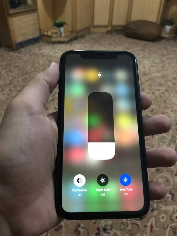 iphone 11 jv non active 10/9 condition urgent sale 3