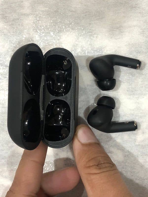 iPhone airpods pro second generation 100% quality 3