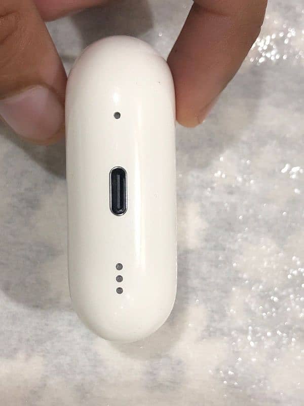 iPhone airpods pro second generation 100% quality 8