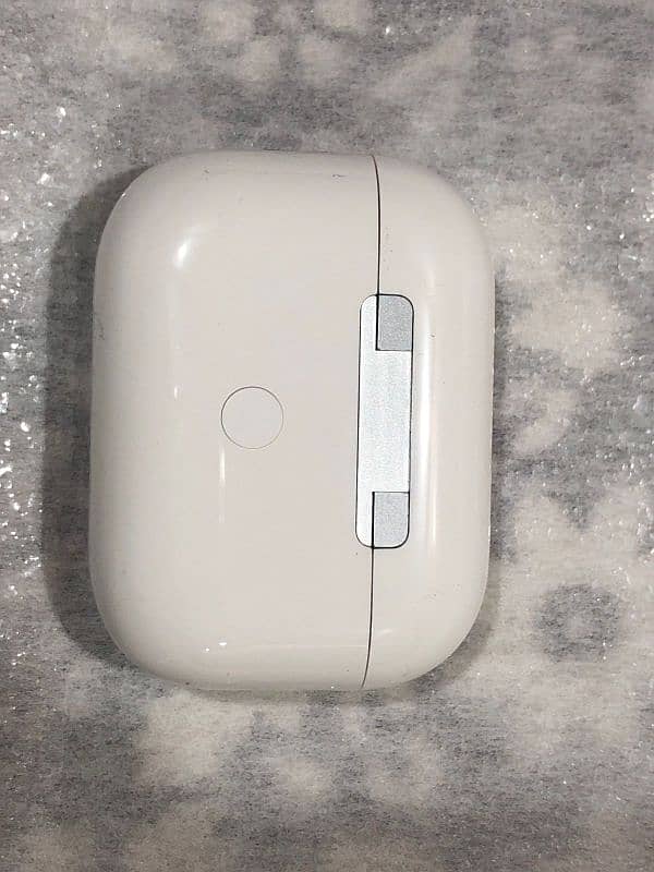 iPhone airpods pro second generation 100% quality 10