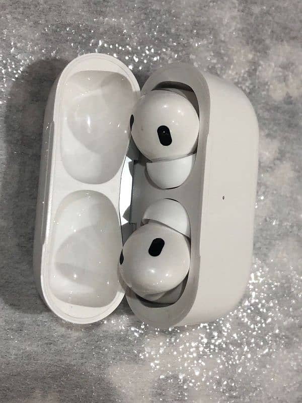 iPhone airpods pro second generation 100% quality 11