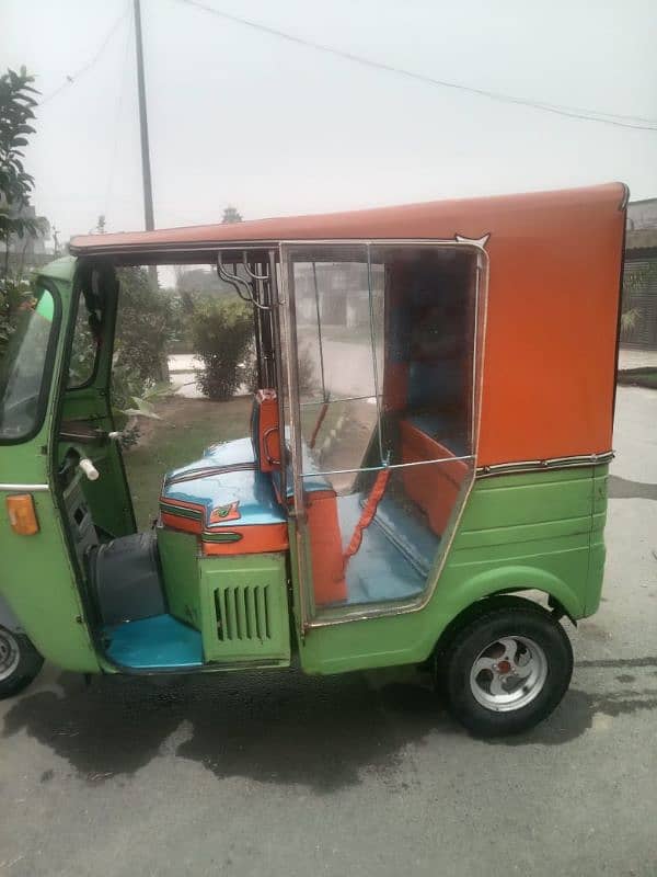 Ok condition Auto Rikshaw 2