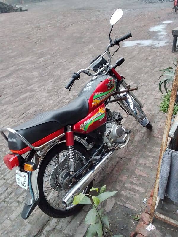 Roads piece  70cc 23/24  model like new 13