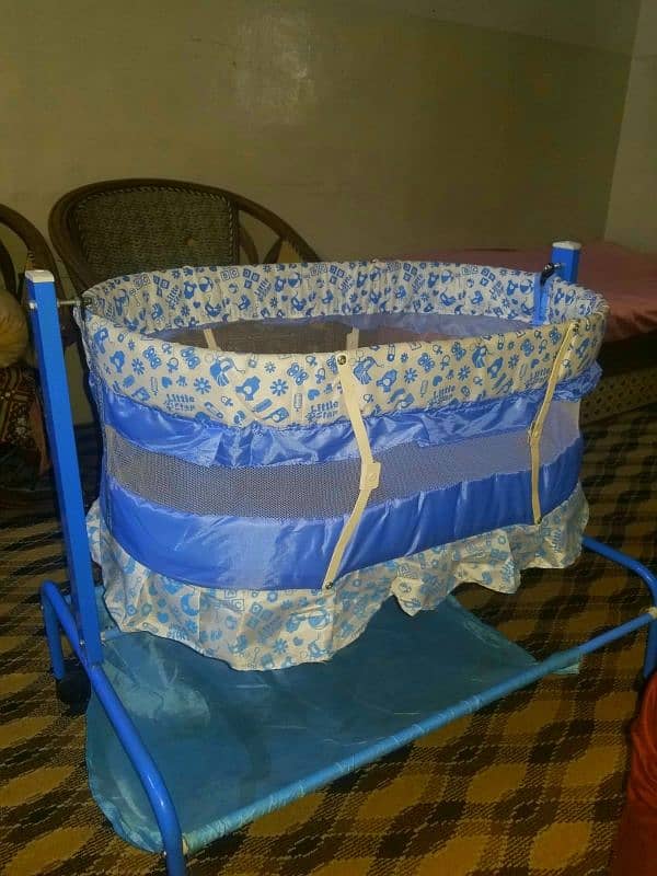 Baby Cot At Offorble price complete in new condition 2