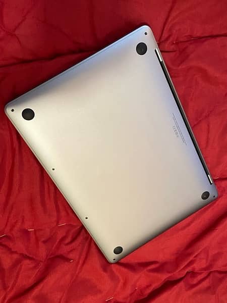 Apple Macbook Pro M1  16/1TB 4