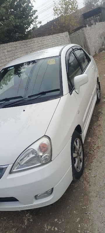 Suzuki Liana 2010 1