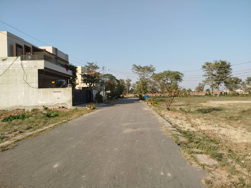 Urgent sale 1 Kanal Plot in Prime Location Avicenna City Pakistan Medical Town near bahria town interchange lahore. 11