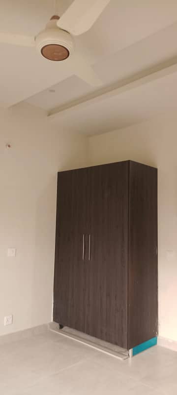 Flat is available for Rent 6