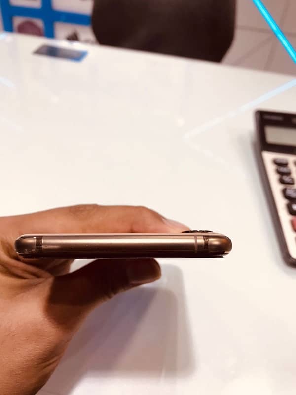 I phone xs max pta approved 3