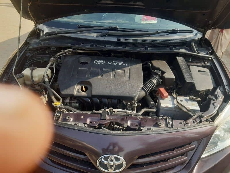 Toyota Corolla Altis 2013 excellent condition 2