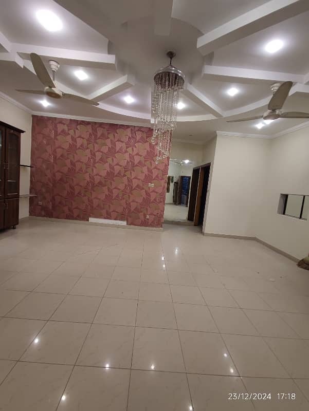 10 Marla Tile Floor House For Rent For Family Near Ucp And Abu Bakar Roundabout 7