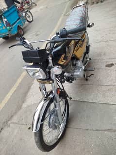 Honda 125 self start spical gold Edition 2025