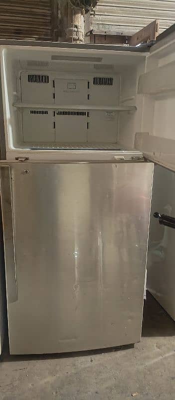 LG refrigerator 1