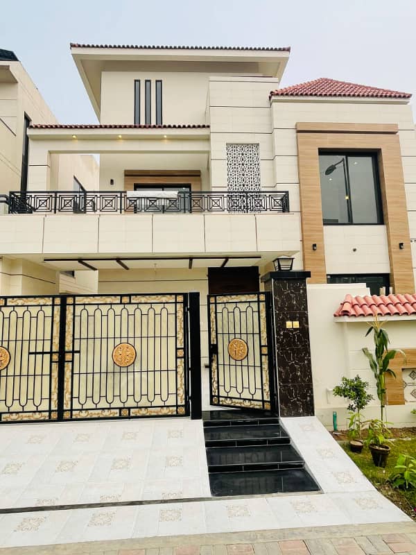 10 MARLA NEAR TO PARK HOUSE AVAILABLE FOR SALE 17