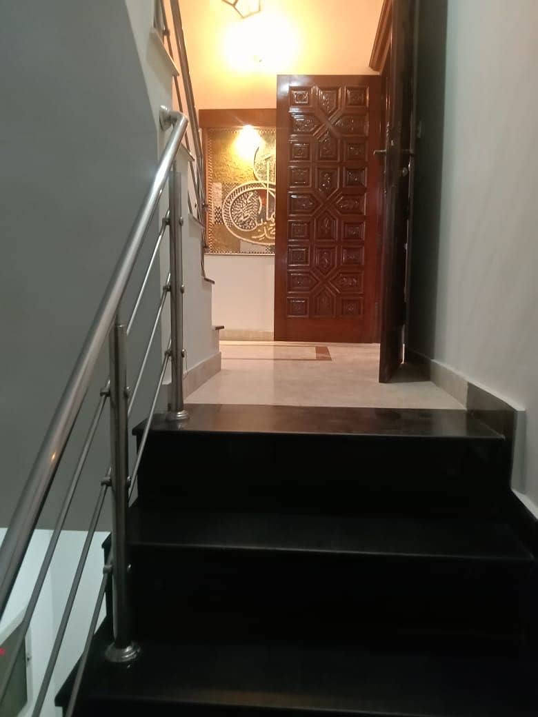 1 KANAL FURNISHED OLD BUT RENOVATED AND IN VERY GOOD CONDITION HOUSE IS AVAILABLE FOR SALE IN NFC PHASE 1 LAHORE 16