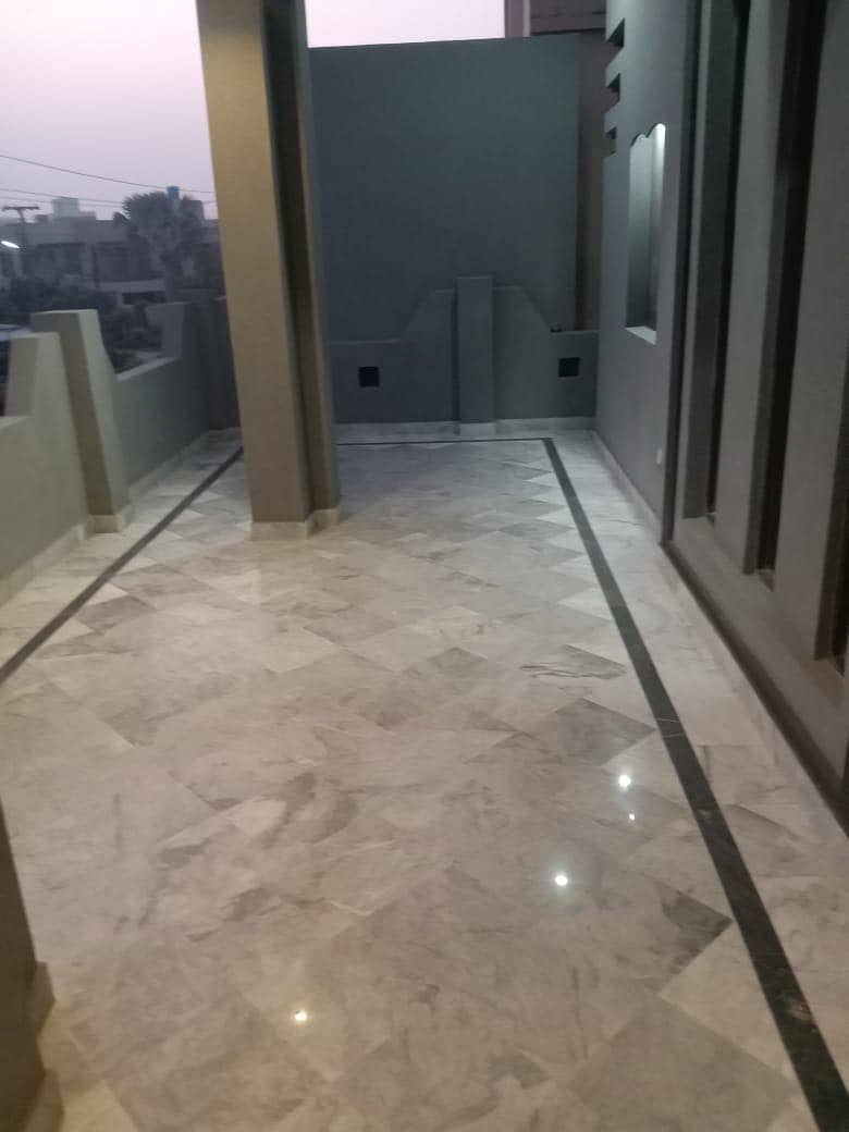 1 KANAL FURNISHED OLD BUT RENOVATED AND IN VERY GOOD CONDITION HOUSE IS AVAILABLE FOR SALE IN NFC PHASE 1 LAHORE 17