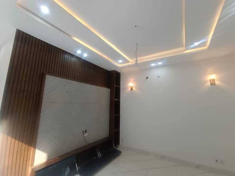 Upper Portion For Rent 17