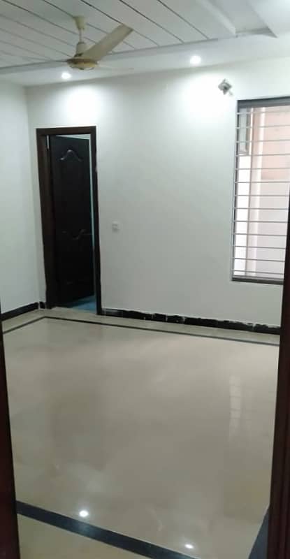 2bed flate for rent in soan garden markaz 2