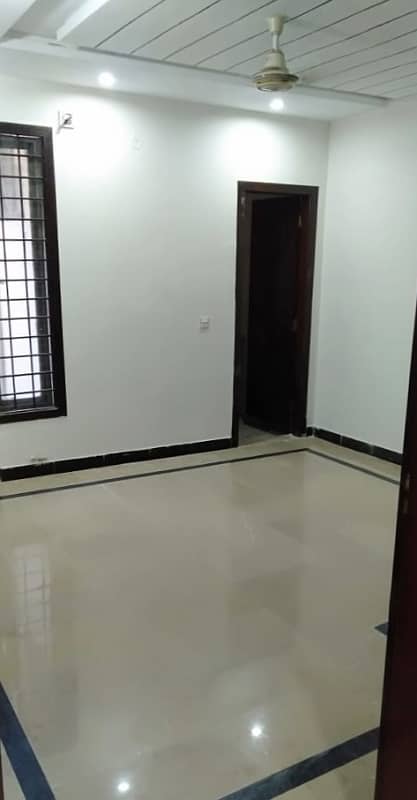 2bed flate for rent in soan garden markaz 4