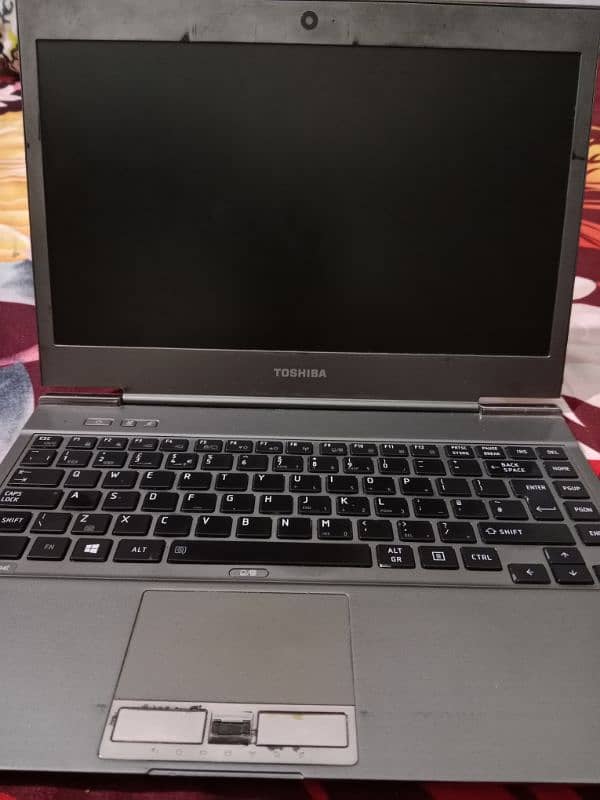 Toshiba laptop core i3 1