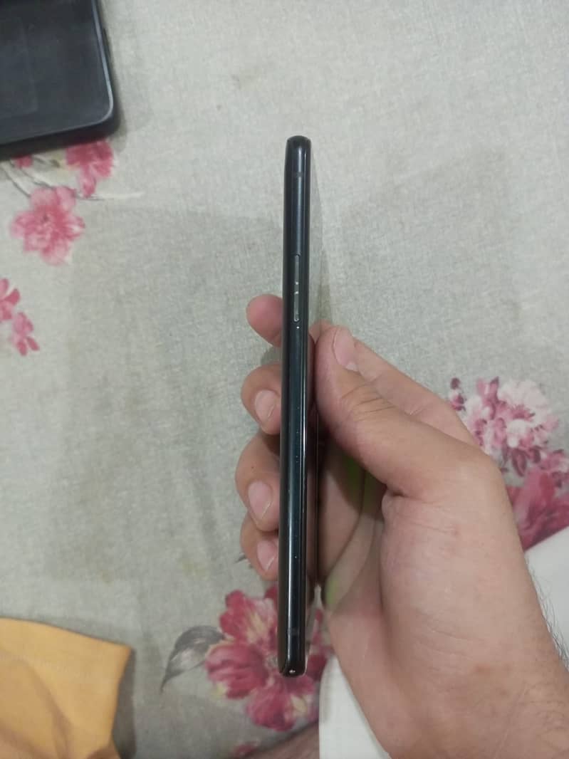 OnePlus 9r 8+8GB / 128GB 2