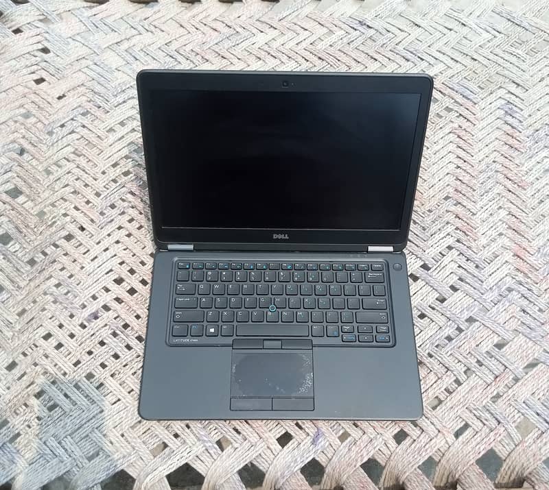 Dell Latitude E7540 Ultrabook 2Gb Nvidia beat gaming or graphics work 3