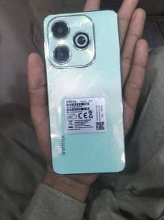 infinix Hot 40i 4 month used 10 by 10 condition box and original charg