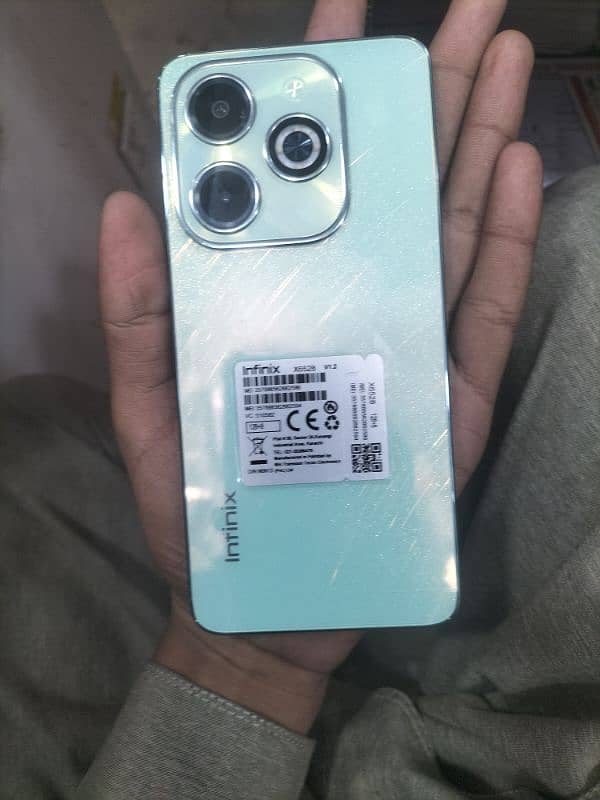 infinix Hot 40i 4 month used 10 by 10 condition box and original charg 0