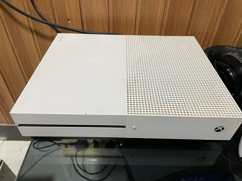 xbox one s 1tb 0