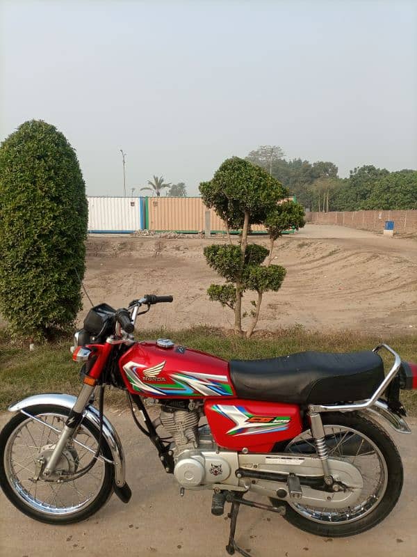 Total Genuine Honda 125 in lush condition Home used no work required 0