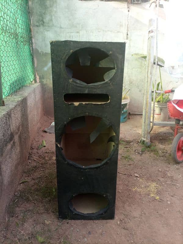 one woffer and two speaker fitting box 1