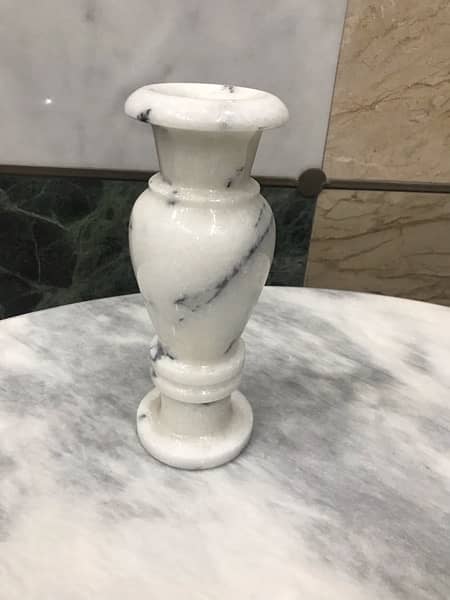 marble table and handicraft 0