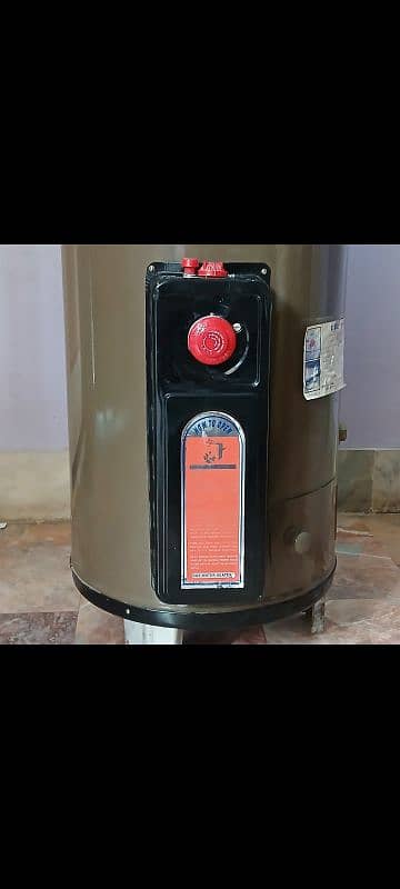 Geyser For Sale | Gas Gyser 15 GLN | New Unused Geyser 3