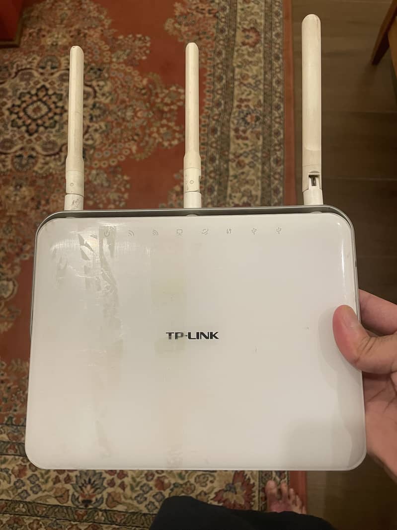 TP-Link C9 AC1900 Router 0