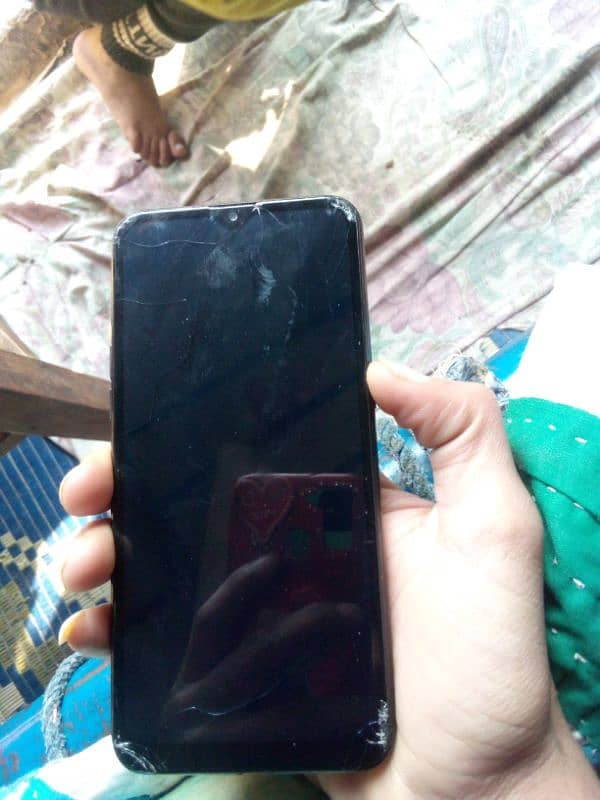 Oppo a1k 2/32 glass broken 0