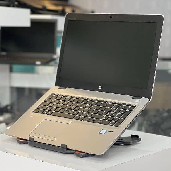 Hp ProBook Core i5 6th Generation 8GB Ram DDR4 / 256GB SSD 2