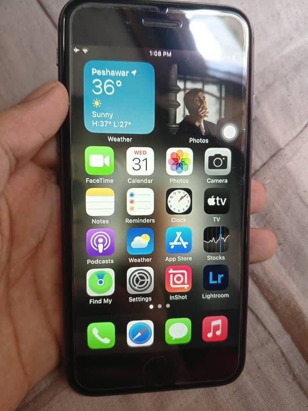 i am selling my Iphone 8 non pta waterproof 4