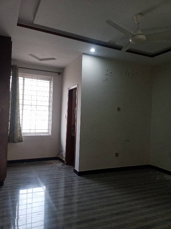 10 Marla Double Storey House for Rent 6