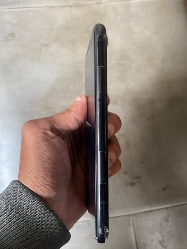 iphone xr 1