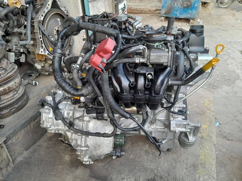 Toyota Passo 1kr model 2012 complete engine with transmission. 4