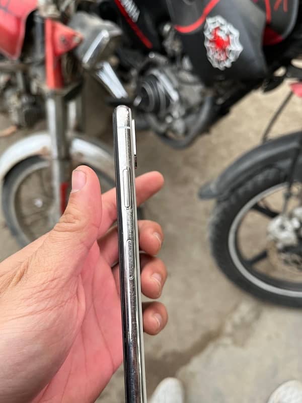 iPhone X non pta 1