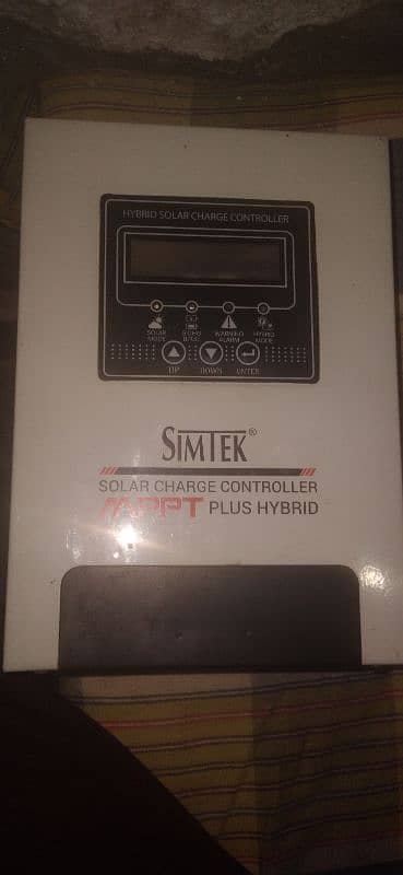 simtek mppt 12 24 volt 70 ampere 1