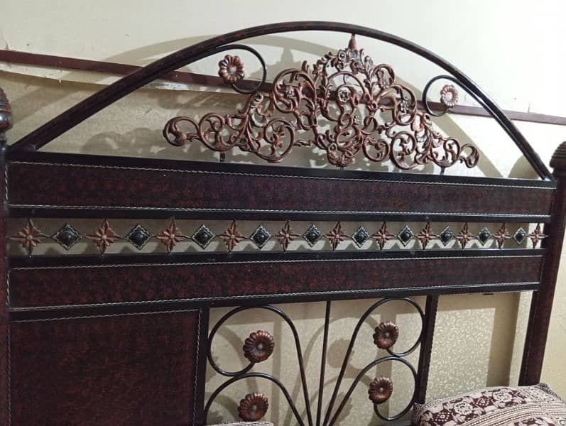 Iron Bed & Dressing Table 3