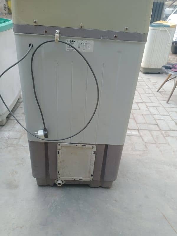 Super Asia washing machine and for sale new condition 3