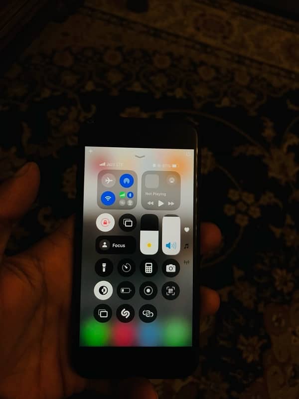 Iphone SE 2020 64gb for sale in 10/8 condition 6